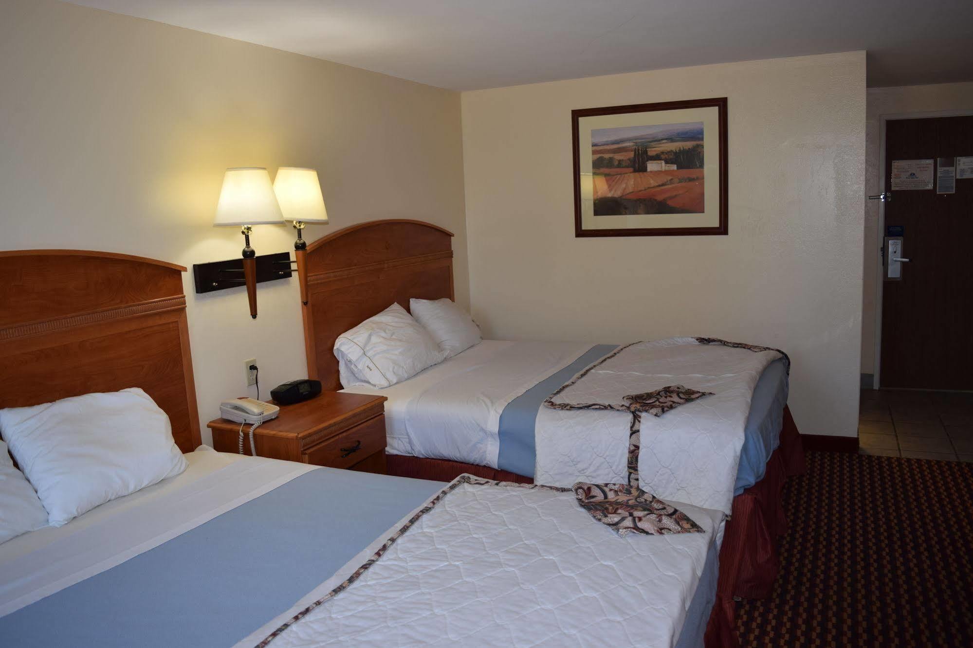 Americas Best Value Inn Jefferson City Exterior foto