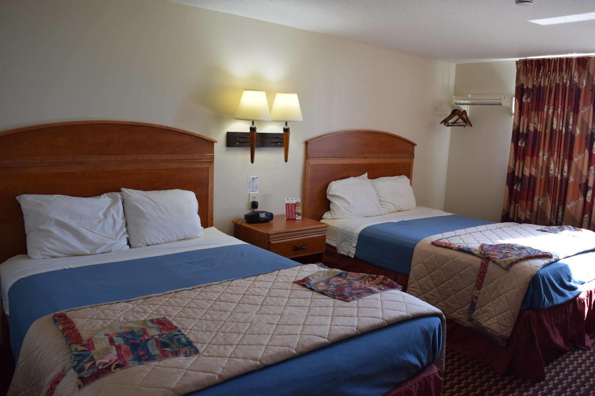 Americas Best Value Inn Jefferson City Exterior foto